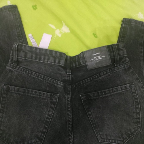 Stradivarius jeans pack of 15 or separate 10, cropped flare 38 and slouchy 34
