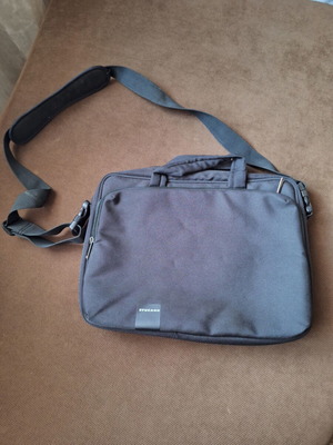 Tucano Laptop Bag like new, black, shoulder strap