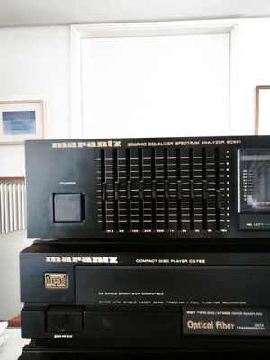 Ηχοσύστημα Marantz μεταχειρισμένο με Rotel RQ-970BX phono equalizer και ηχεία