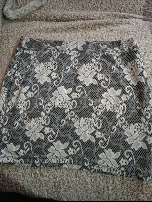Vintage Y2k mini skirt S with lace like new, white and gray