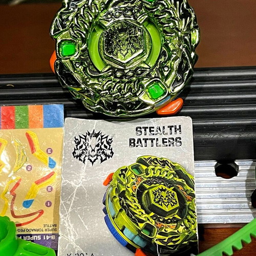 Beyblade XTS Stealth Battler X-201 Kerbecs Blade Blast used with launcher and card