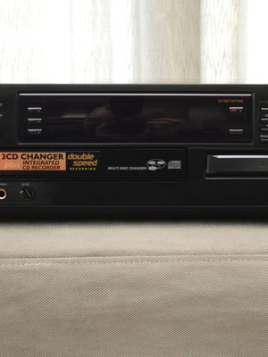 Philips CDR-785 CD плейър с три диска като нов, черен