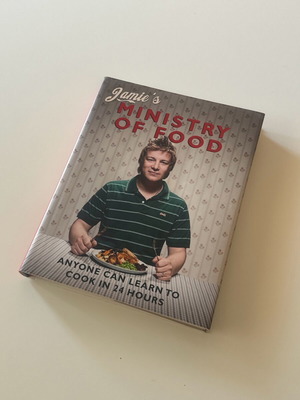 Βιβλίο Jamies Ministry of Food hardcover, αγγλική έκδοση