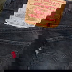  Levi's black jeans
