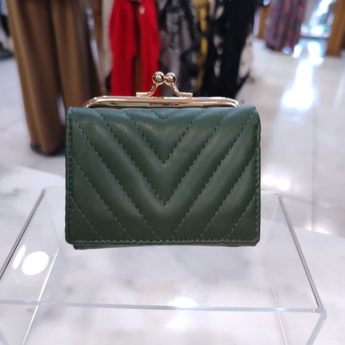 Women's Quilted Aura Wallet green new with gold detail