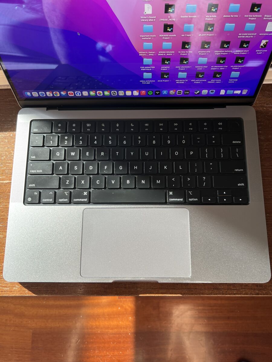 MacBook Pro 14