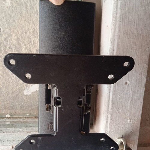 Meliconi wall TV mount used, max weight 20 kg