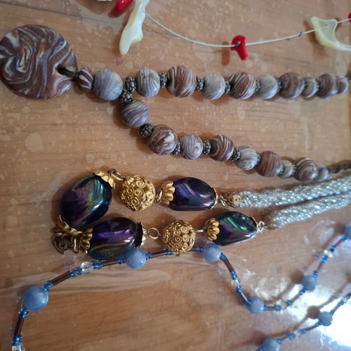 Necklaces pack of 6 like new