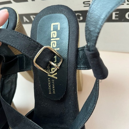Celebrity women's shoes size 40, like new, black and beige heels