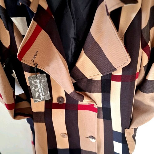 All of you checked coat 100% cotton new with belt size M