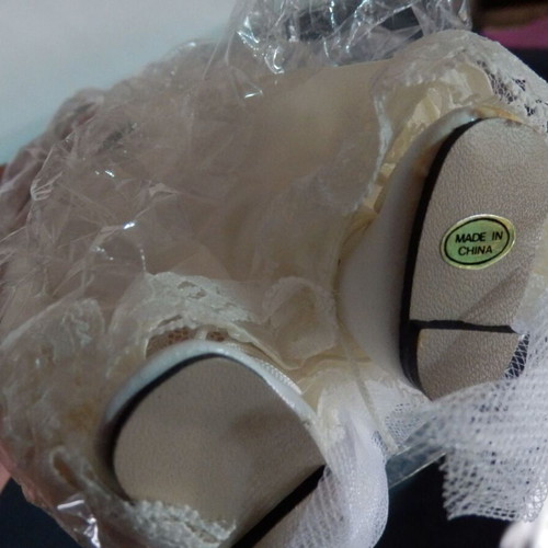 The Heritage Mint Ltd Collection porcelain bride doll, collectible