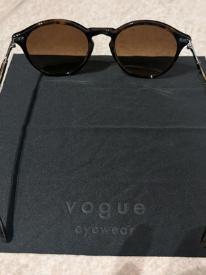 Vogue unisex eyeglasses tortoiseshell like new, brown