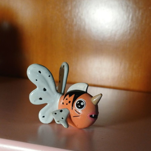 Pokémon Seaking action figure by Tomy, retro