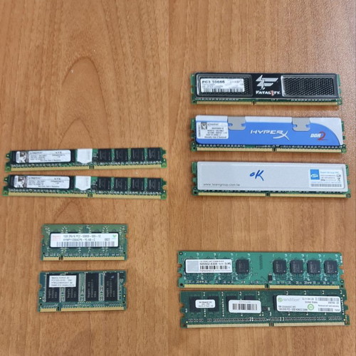 Μνήμες RAM μεταχειρισμένες για desktop και laptop, πακέτο 9 τεμαχίων