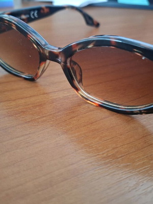 Women's sunglasses used, brown