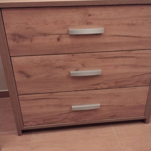 Nadokidz chest of drawers like new