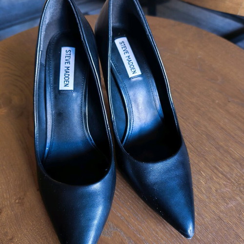 Steve Madden black heels size 41 like new