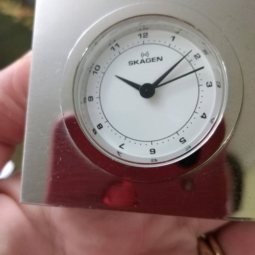 Skagen table clock used, silver metal