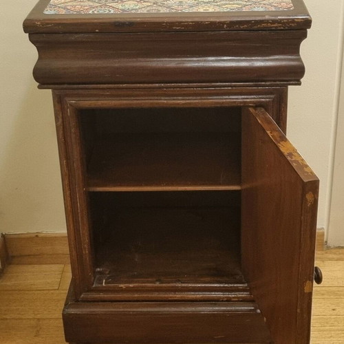 Nightstands used set of two with drawers and cabinet