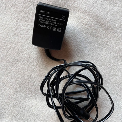 Philips charger like new