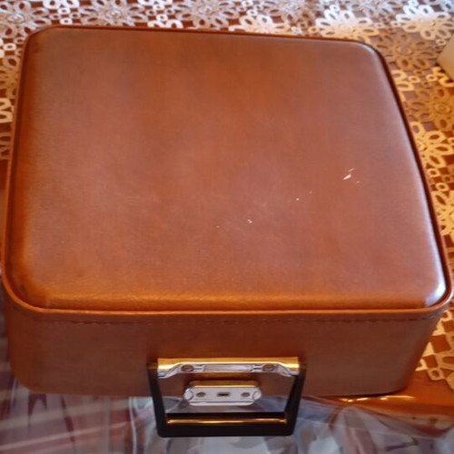 Mariza 12 Typewriter like new with Greek and English alphabet
