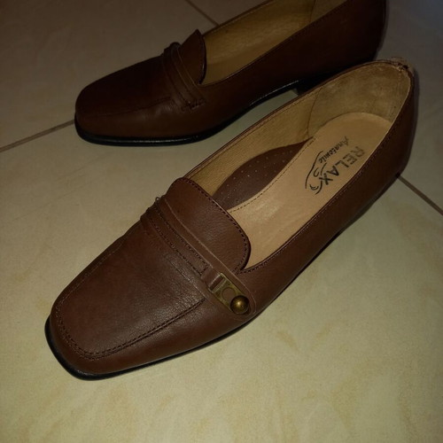 Women's shoes size 36 like new brown color