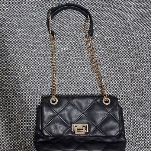 Stradivarius women's shoulder bag like new, black with silver chain