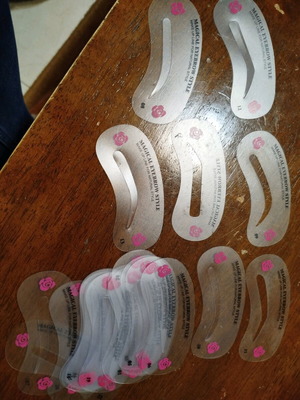 Eyebrow shaping set like new, 21 pieces for different eyebrows