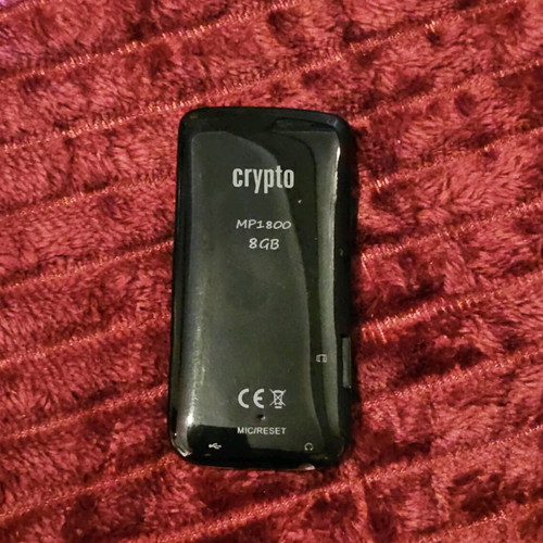 Mp3/mp4 Crypto like new, 1.8 inch TFT LCD screen, 8GB memory