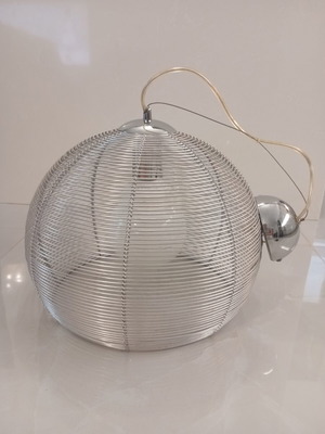 Ceiling light fixture
