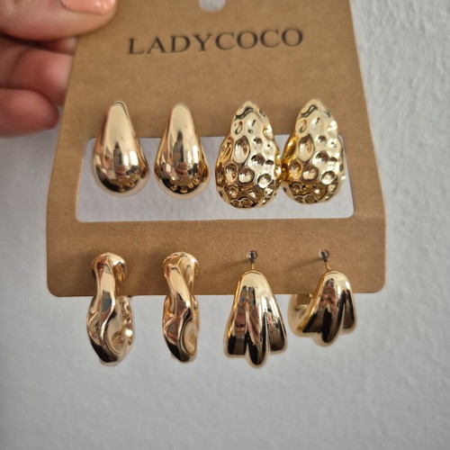 Earrings set unused, gold tone