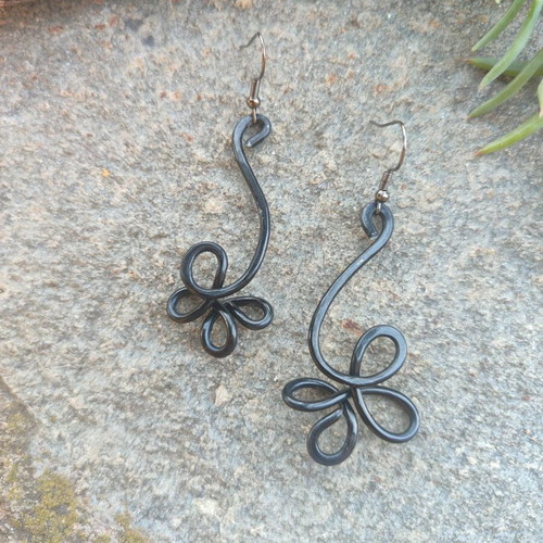Handmade stainless steel wire earrings with stainless steel hooks