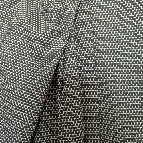 COS shirt like new with pleats and hidden buttons, white and grey, XL
