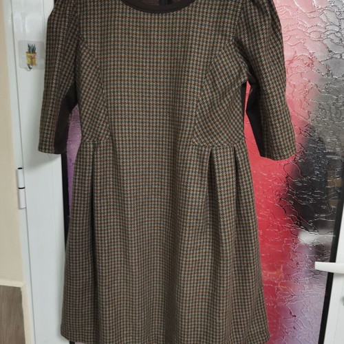 Wool dress for girl or petite woman like new, size S