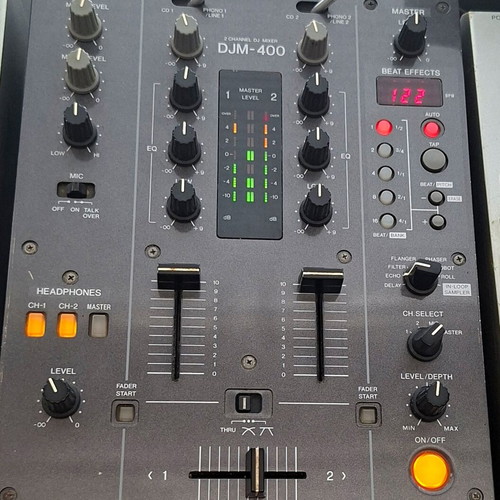 Pioneer DJM-400 DJ mixer