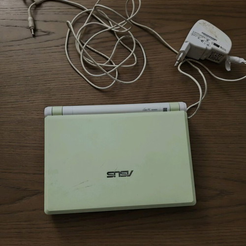 Asus Eee PC netbook μεταχειρισμένο με φορτιστή, λευκό