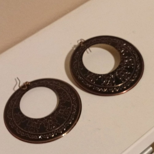 Earrings like new