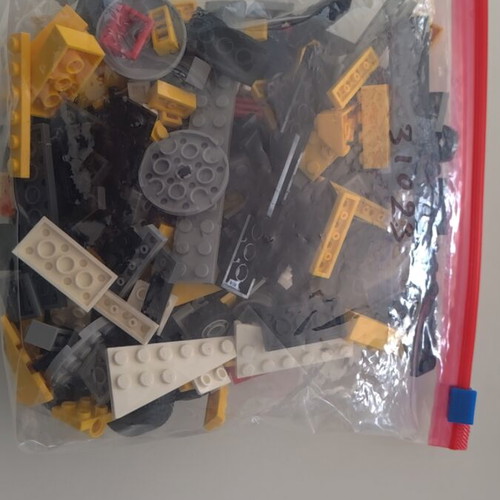 Lego Creator Yellow Racers 31023 set 3 in 1 like new, 328 pieces