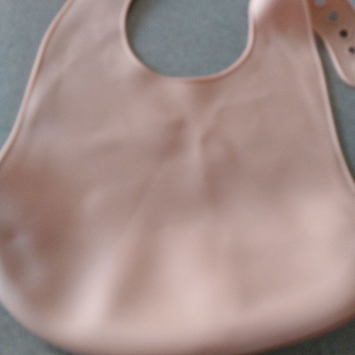 Soft baby bib for self-feeding
