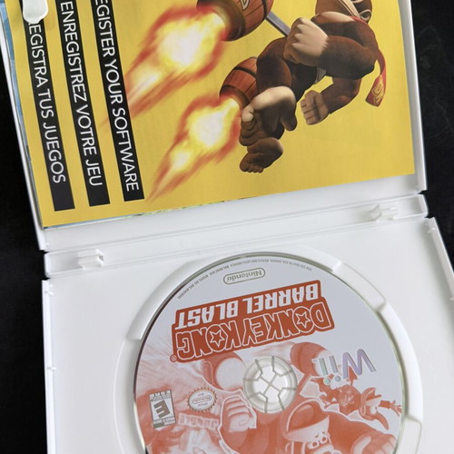 Donkey Kong Barrel Blast Nintendo Wii game used with Nunchuk NTSC USA