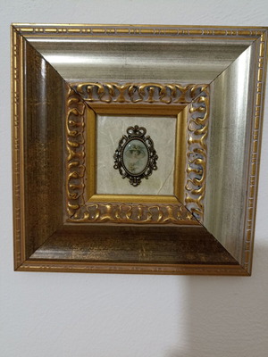 Wooden handmade frame new, dimensions 20x20x1 cm