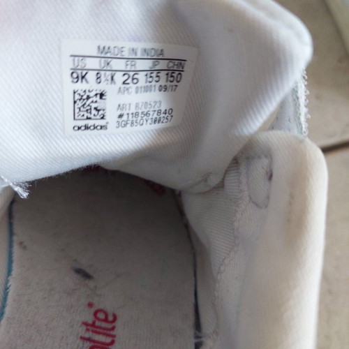 Adidas Stan Smith kids athletic shoes used, size 26, white