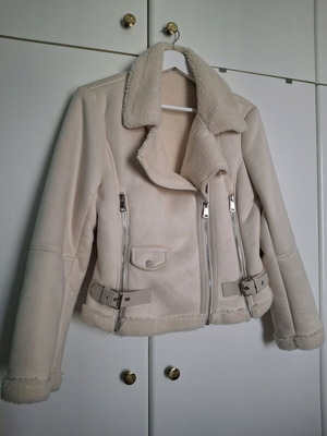 Γυναικείο μπουφάν με γούνα αφόρετο, μπεζ, μέγεθος S