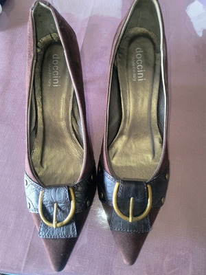 Leather women's pumps size 40 new