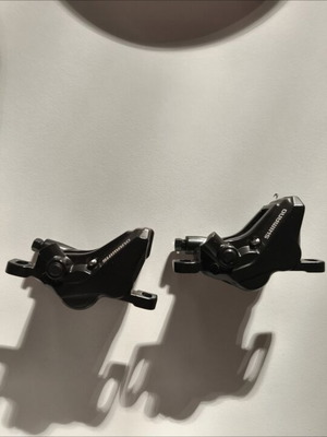 Shimano BR-MT420 four-piston brake calipers like new, set of two