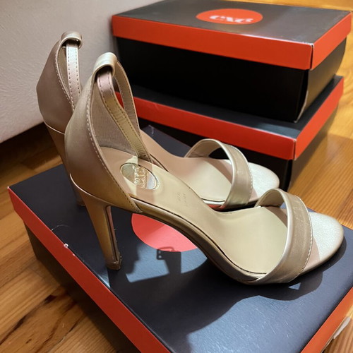 Exe sandals like new, sizes 36 and 36.5