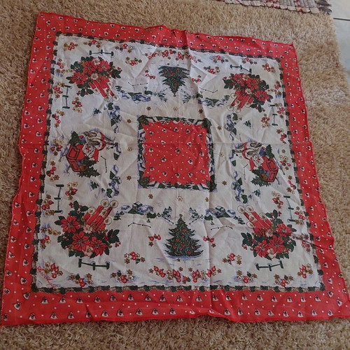 Christmas tablecloth square like new 0.60×0.60