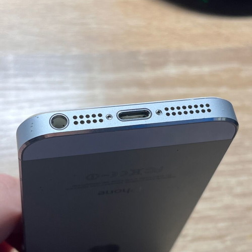 IPhone 5 used, silver, 32GB, Dual SIM, good battery health