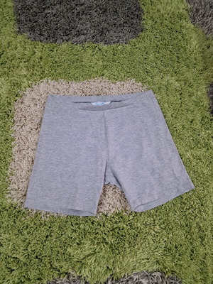 Primark grey women short leggings like new, size M/L
