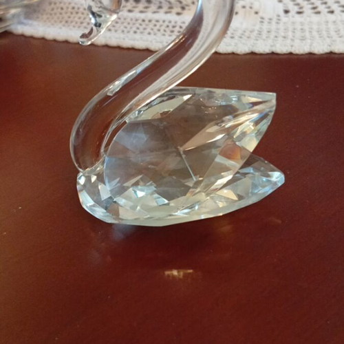 Swarovski crystal swan like new